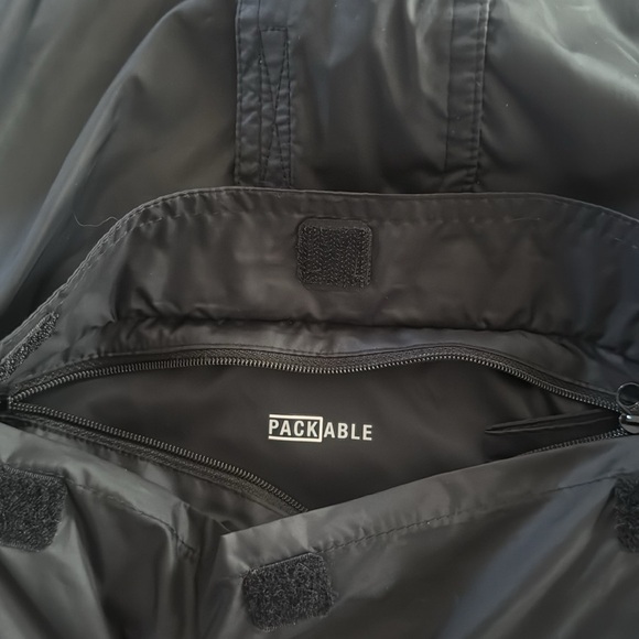 Columbia Black Windbreaker Jacket Lightweight Water-Resistant - Picture 8 of 11